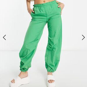 Bershka - OG - Parachute Pants - Mid Green - Small - Worn 1 Time